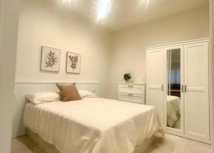 Apartment Almogavares 2 *