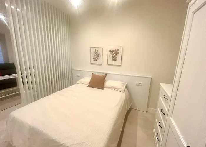 Almogavares 36 2 Apartment